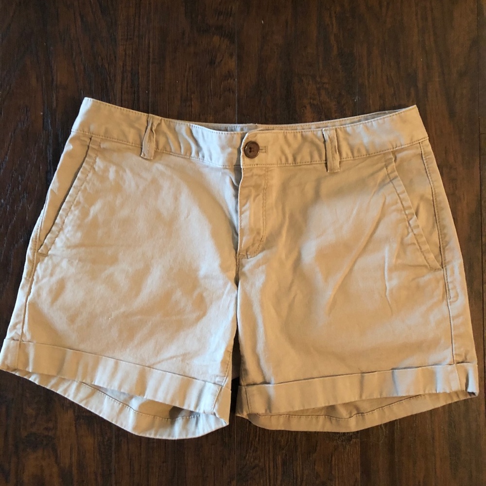 Beige cuffed chino shorts size 2